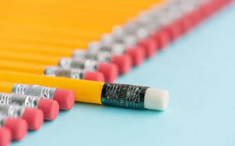 營業(yè)執(zhí)照被吊銷后法人股東還有責(zé)任嗎？